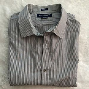 AE Slim Fit Oxford Buttondown Shirt